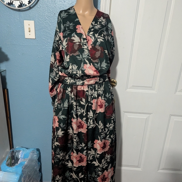 Floral Black and Pink Women's Dress - Picture 2 of 8